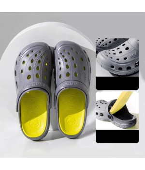 Adults Traced On The Beach Diving Shoes Outdoor Leisure And Wading Shoes On Foot Running Shoes